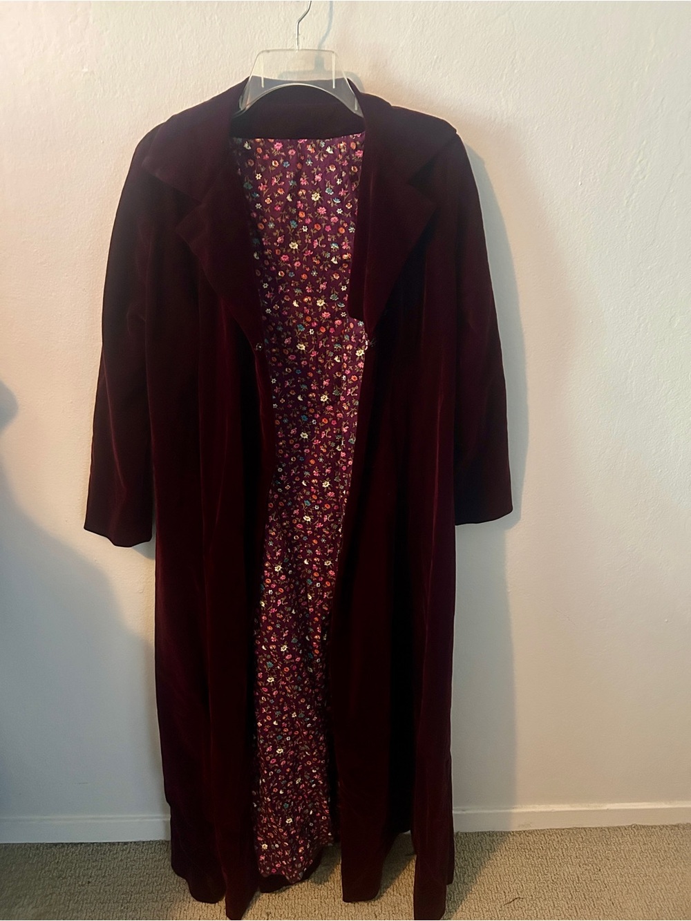 Women's Long Velvet Coat in Burgundy with Floral Lining vintage - medium